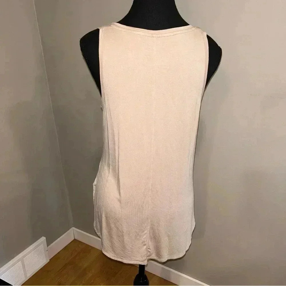Aritzia - Babaton  Tank - Picture 3 of 6